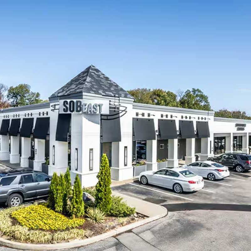 5040 Sanderlin – East Memphis, TN